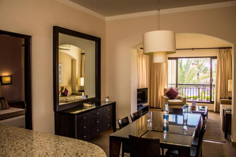 Jaz Neo Saraya Palms Hotel Хургада Екстериор снимка